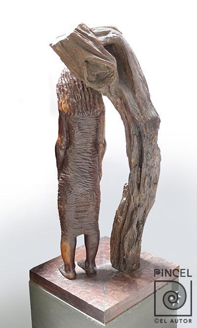Mujer y tronco (por detrás) por Argüello, Emilio