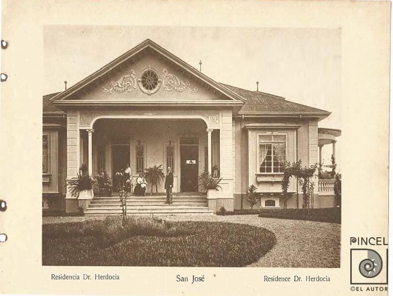 Residencia Dr. Herdocia por Gómez Miralles, Manuel. Documental. Patrimonio Arquitectónico.