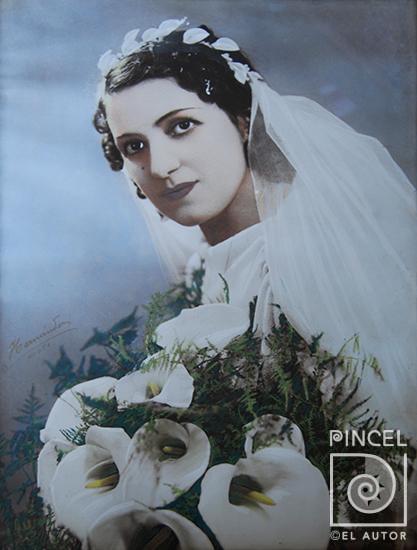 Retrato de Dora Martén en su vestido de novia por Hernández, Andrés y Francisco (Hermanos). Martén, Dora