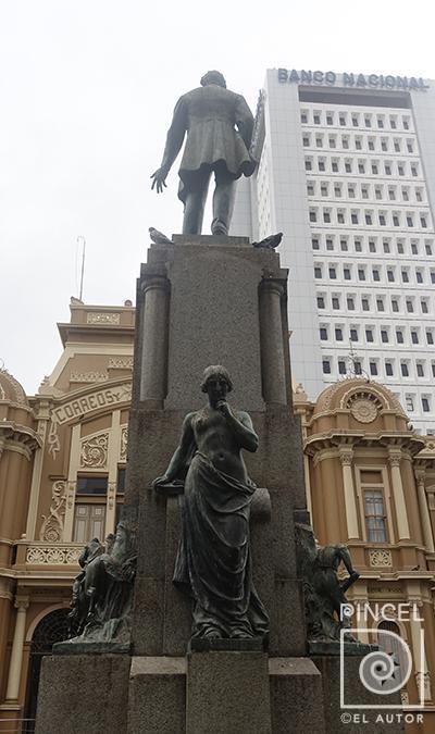 Monumento a Juan Rafael Mora Porras (detalle posterior) por Piraino, Pietro (extranjero). Patrimonio cultural escultórico