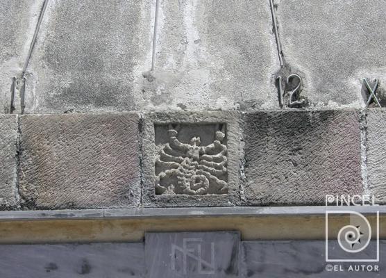 Alacrán del reloj de sol (detalle) por Sánchez, Juan Manuel. Zeledón Varela, Néstor