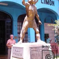 Monumento a Pablo Présbere por Argüello, Emilio