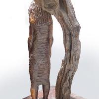 Mujer y tronco (por detrás) por Argüello, Emilio