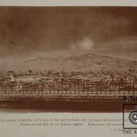 Fotografía del volcán Irazu, tomada de la azotea del Colegio de Señoritas por Baixench, Pablo