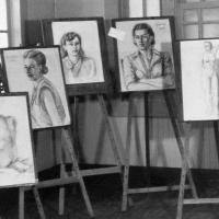 Inaguración de la Exposición el 20 Noviembre. Salón de dibujo por Escuela Nacional de Bellas Artes