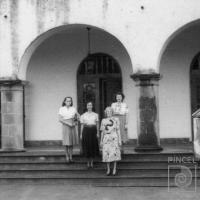 Paseo al Instituto Agrícola de Turrialba por Escuela Nacional de Bellas Artes. Luján, Flora