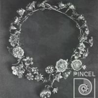 Collar "Wild Flower"  (flor salvaje) por Feron, Louis