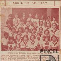 Niñas de la escuela Julia Lang nacidas en abril por Gómez Miralles, Manuel. Documental. Baixench, Pablo