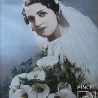 Retrato de Dora Martén en su vestido de novia por Hernández, Andrés y Francisco (Hermanos). Martén, Dora