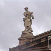 Reproducción de La Música en la fachada del Teatro Nacional por Teatro Nacional