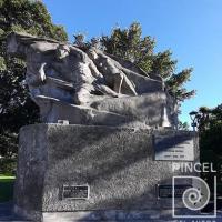 Monumento a  los héroes caídos de la Guerra Civil de 1948 por Umaña, Luis