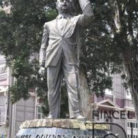 Monumento a Daniel Oduber por Villegas, Olger