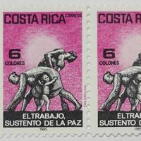 Sello postal del Monumento al Agricultor por Zúñiga, Francisco. Museo Filatélico